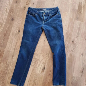 DL1961 Angel mid rise skinny ankel.